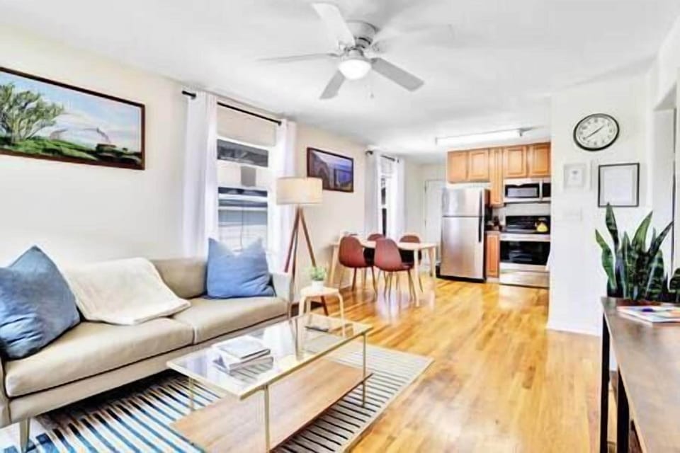 Cozy living room and kitchen - perfect for couples, small families, or friends! 