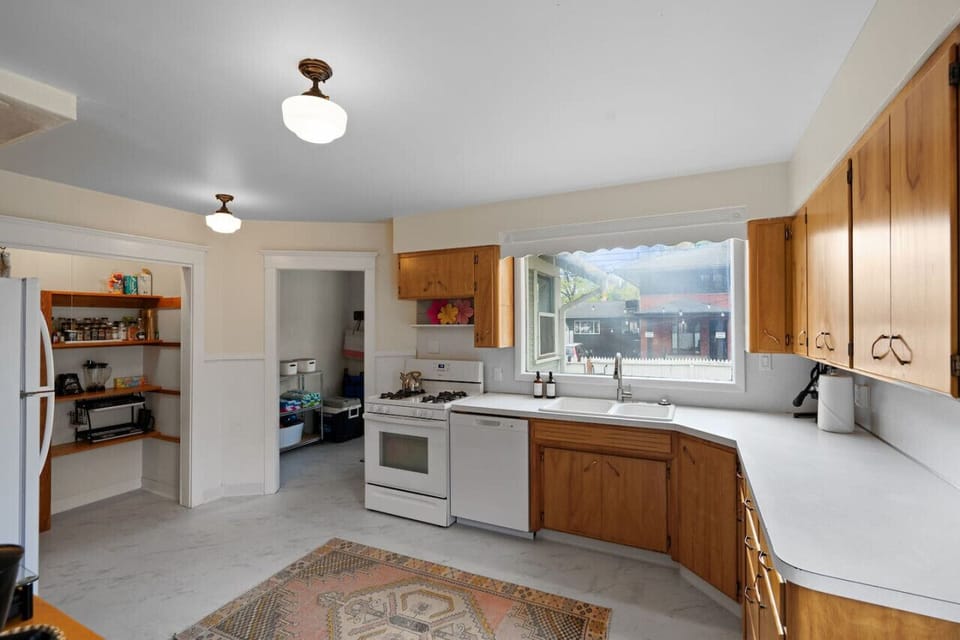 Our fully equipped kitchen is ready to handle all your culinary adventures with ease and style.