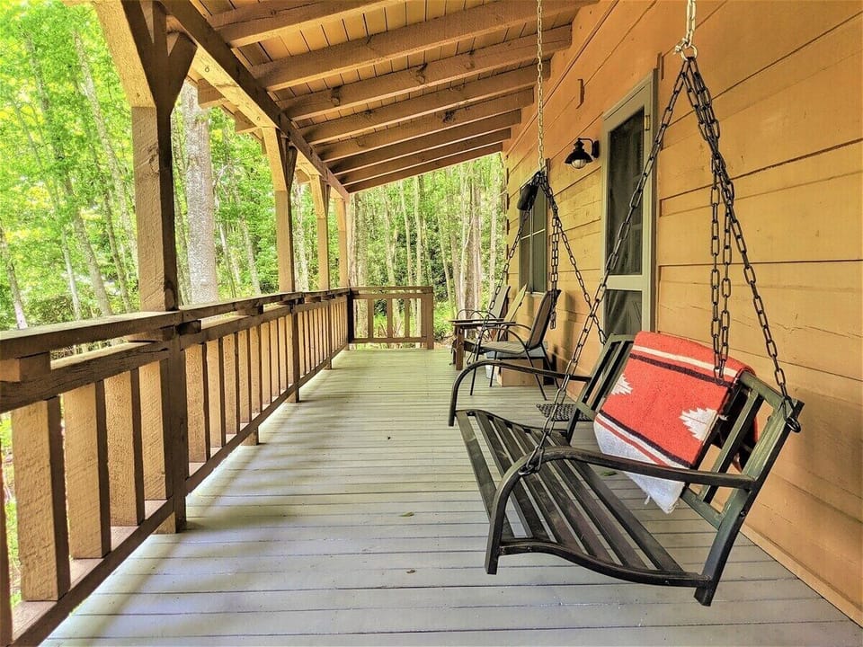 Covered Front Porch w/Swing