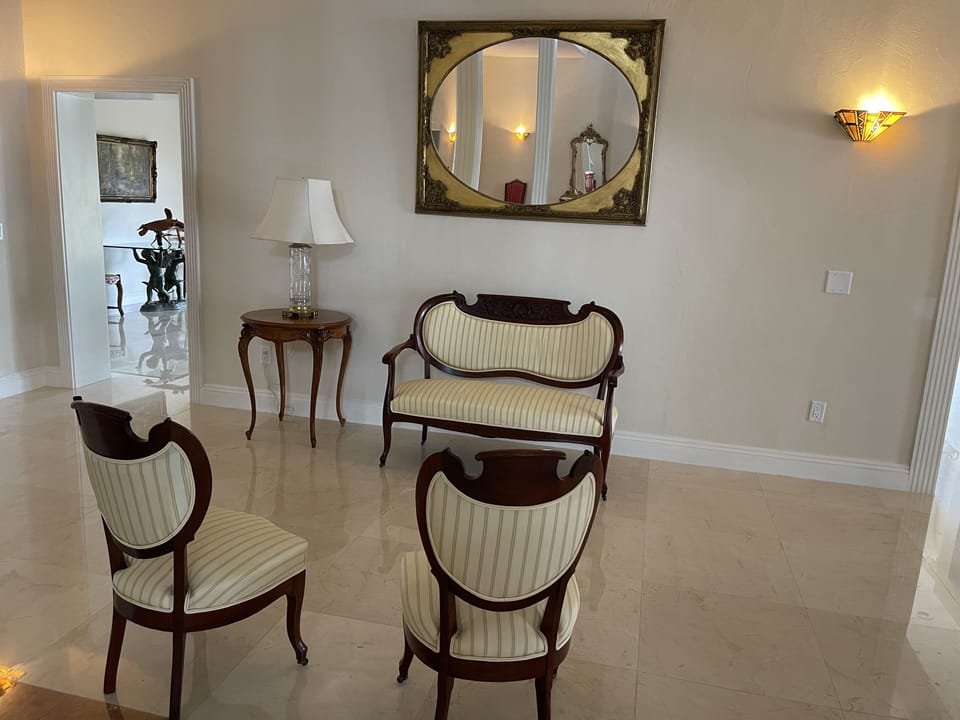 Sitting area 