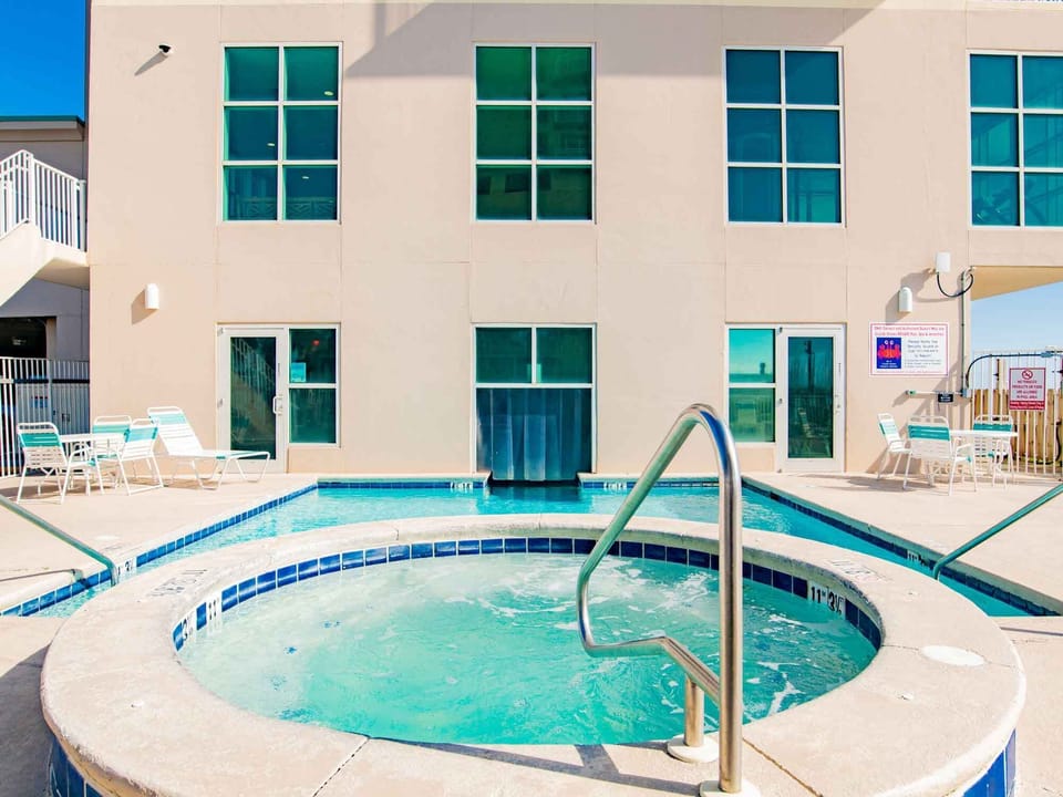 Community Hot tub