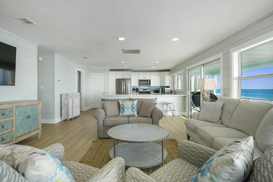 Shell Shack - Dune Allen Beach - Living Room & Kitchen