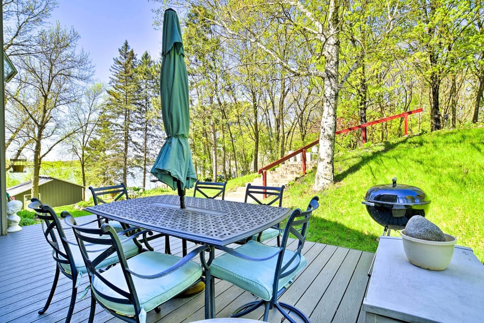 Front Patio | Dining Set w/ Charcoal Grill