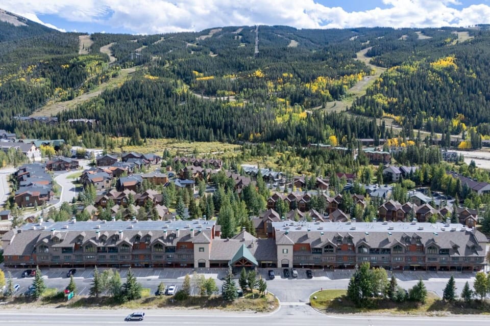 Birdseye View Of Gateway Close to the Slopes
