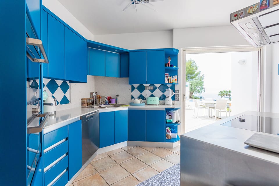 Equipped kitchen