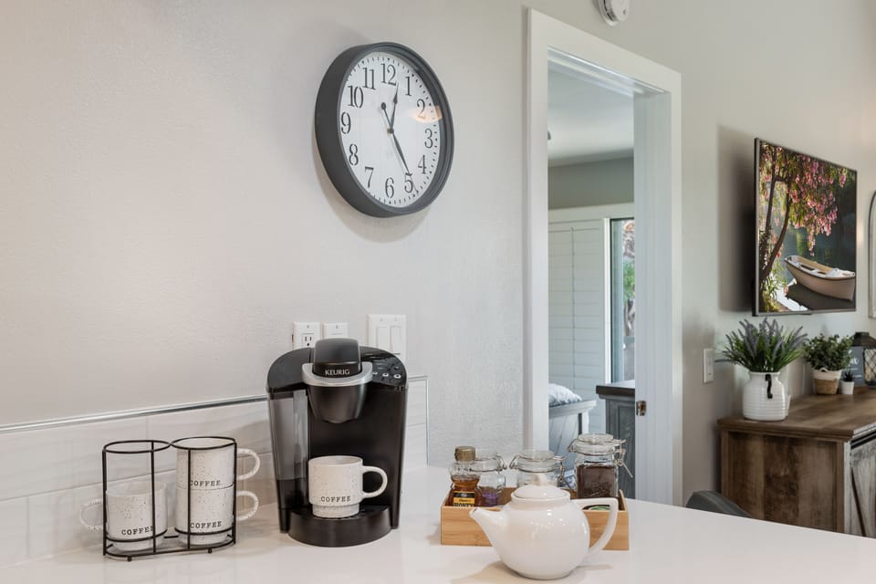 Coffee ☕️/Decaf/ 🍵Tea Station