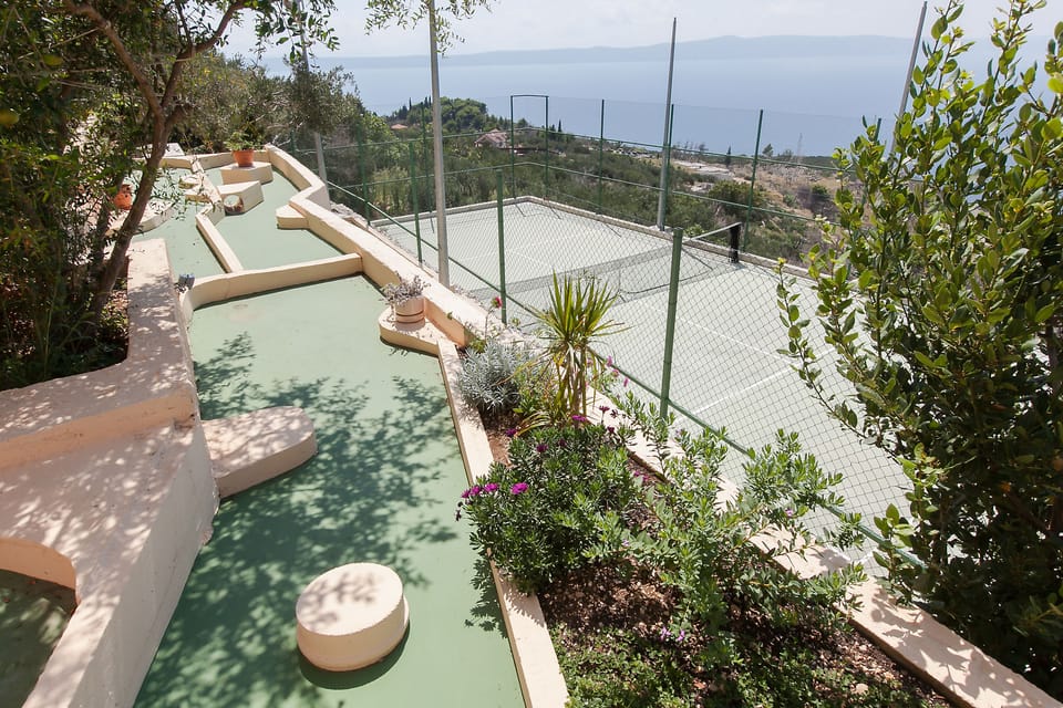 Sport court