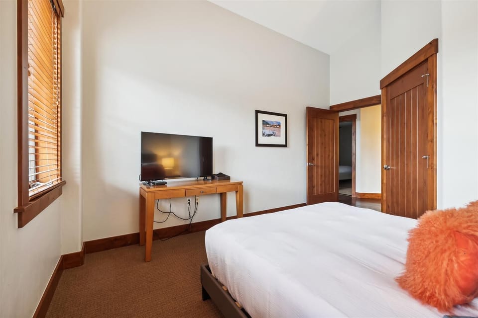 Bedroom - One Ski Hill Place 8424 - Breckenridge Vacation Rental