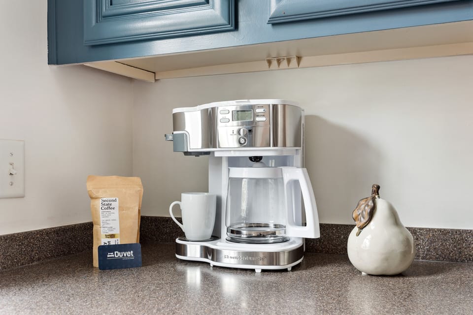 Standard Coffee Maker - 1 Bag Provided
