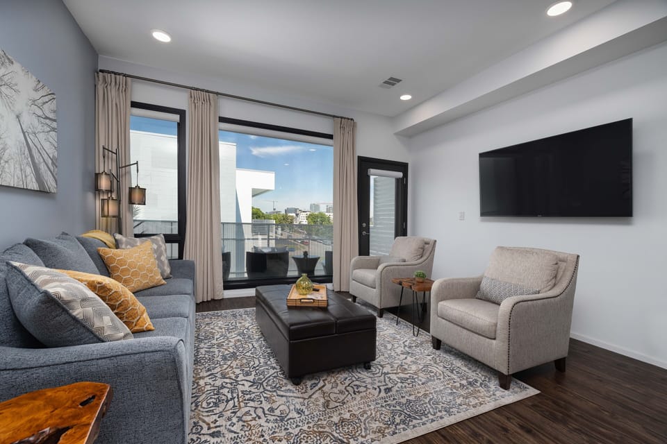Living Room featuring 10 ft Ceilings and beautiful views
