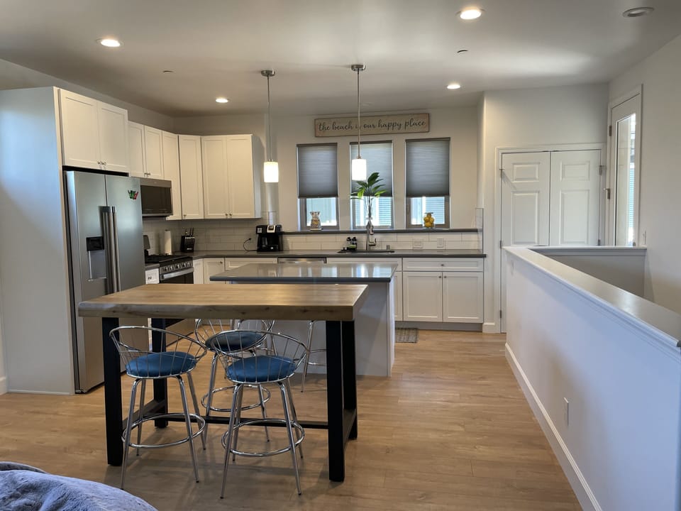 Kitchen island and table