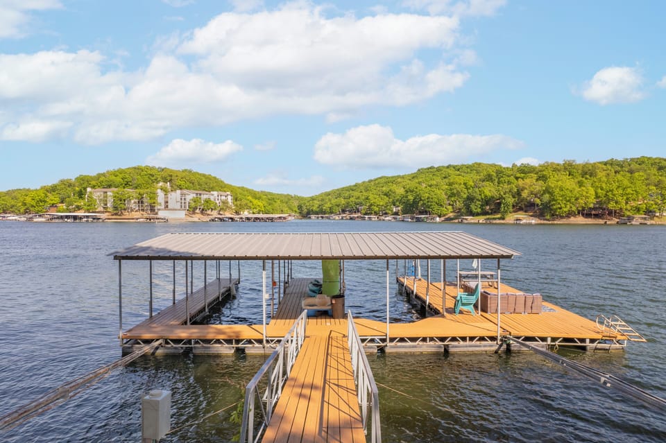 LAKEOZARKVACATION.COM