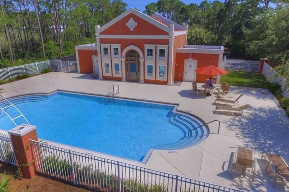 Pool with outdoor shower