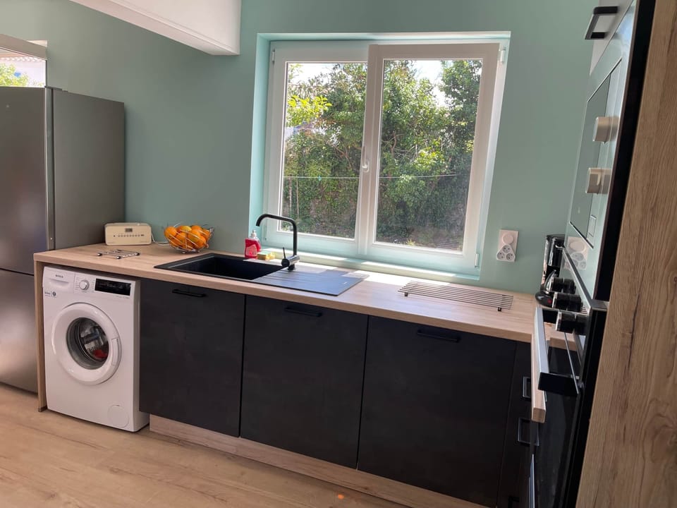 Kitchen (2)