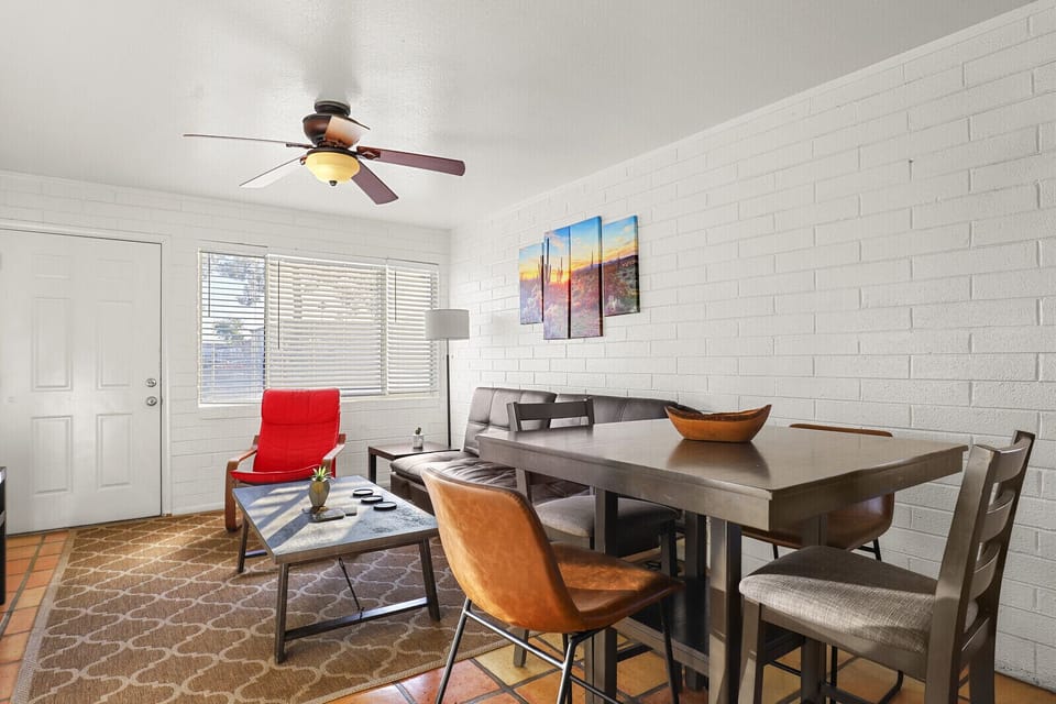 Open living/dining concept!