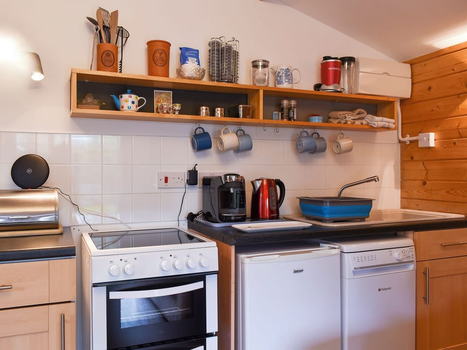 Kitchen | Oakwell Lodge, Gillingham