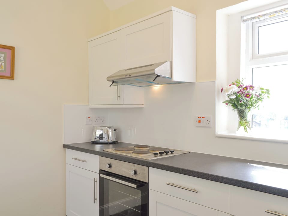 Kitchen | Easter Rattray Cottages: The Bothy - Easter Rattray Cottages, Blairgowrie