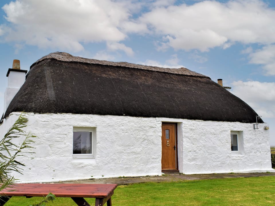 Exterior | Taigh Violet Rose, Uachdar