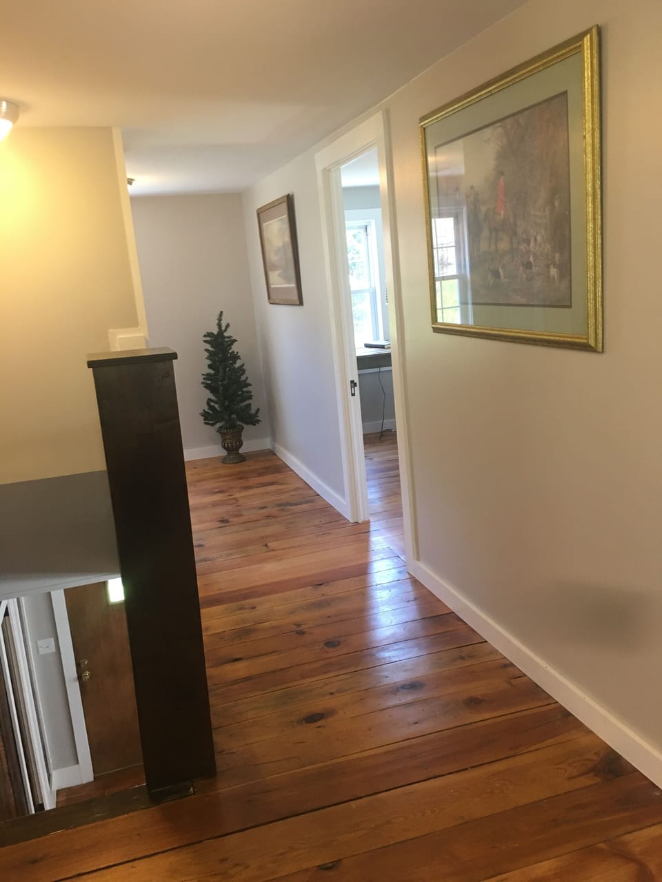 Upstairs hall (4 bedrooms up)