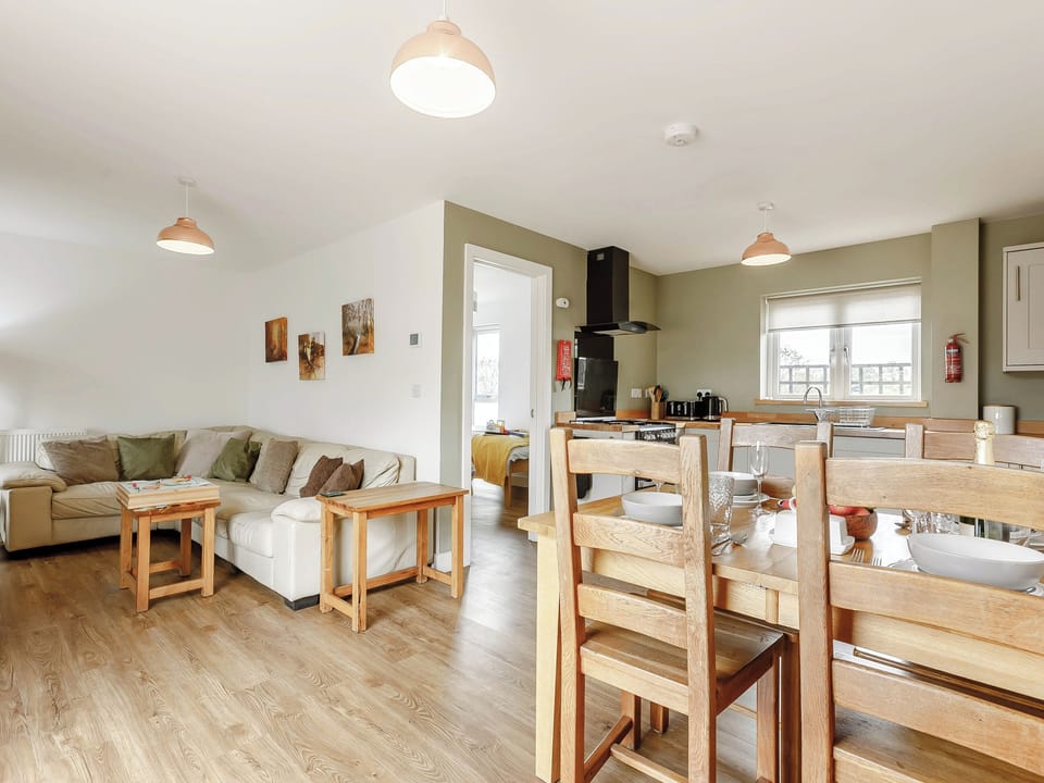 Open plan living space | Lilac Lodge, Newnham