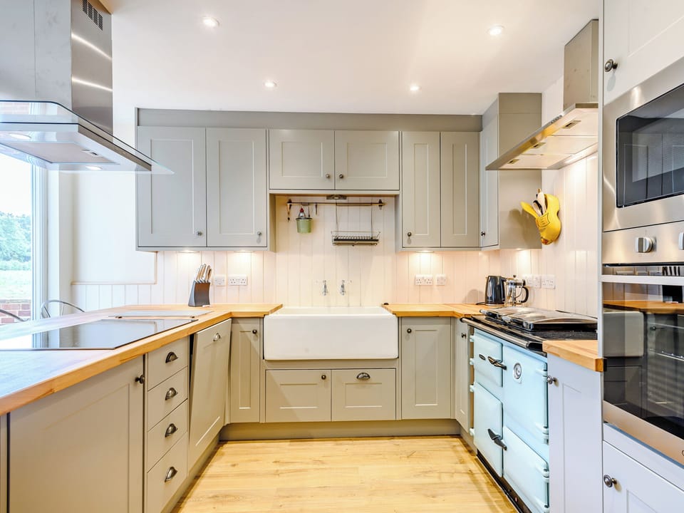 Kitchen | Fred&rsquo;s Barn, Westwick