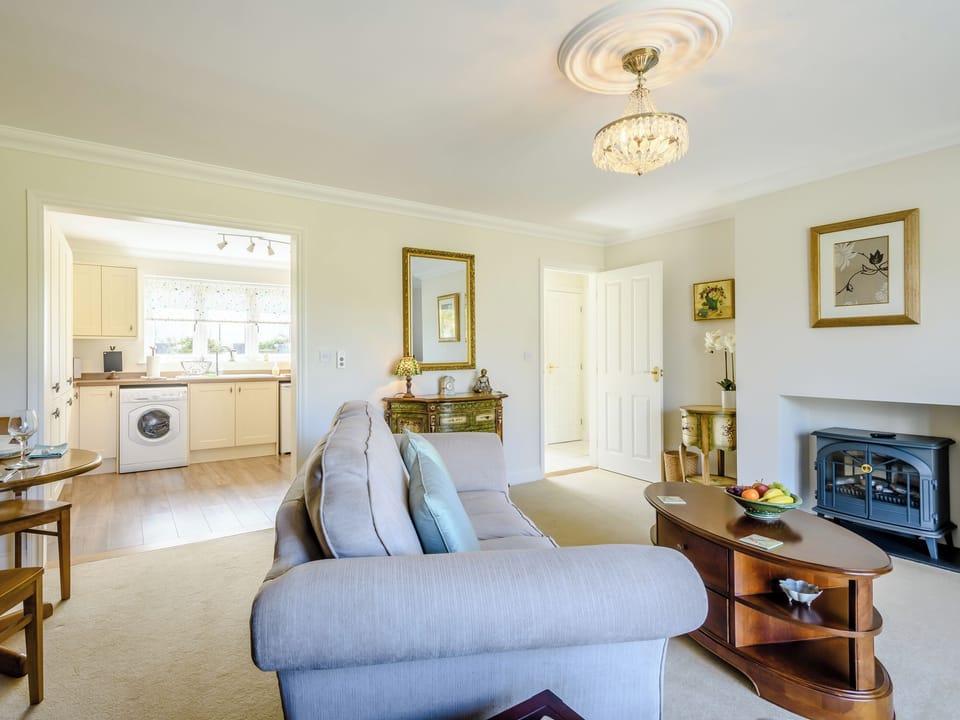 Living room/dining room | Holly Lodge, Hemsby