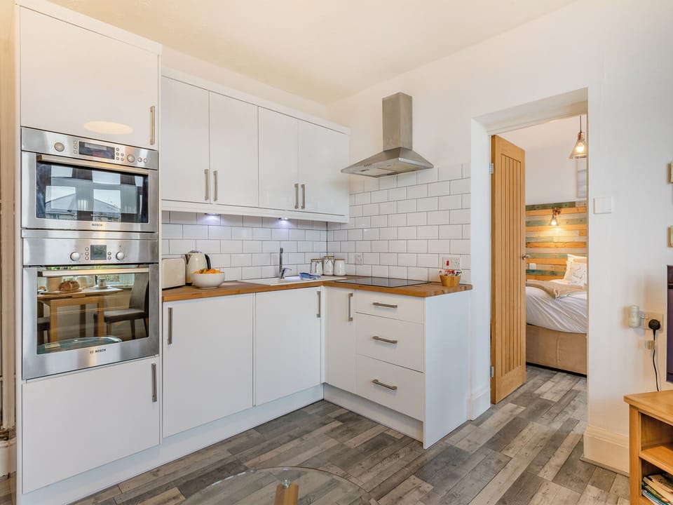 Kitchen | Driftwood - Blue Waters Apartments, Goodrington, near Paignton