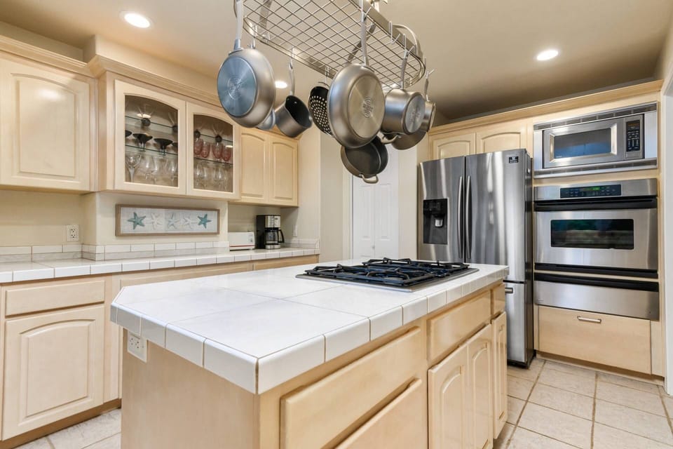 The kitchen is so well equipped, it had everything we needed.  -Jaann-Koeber H.