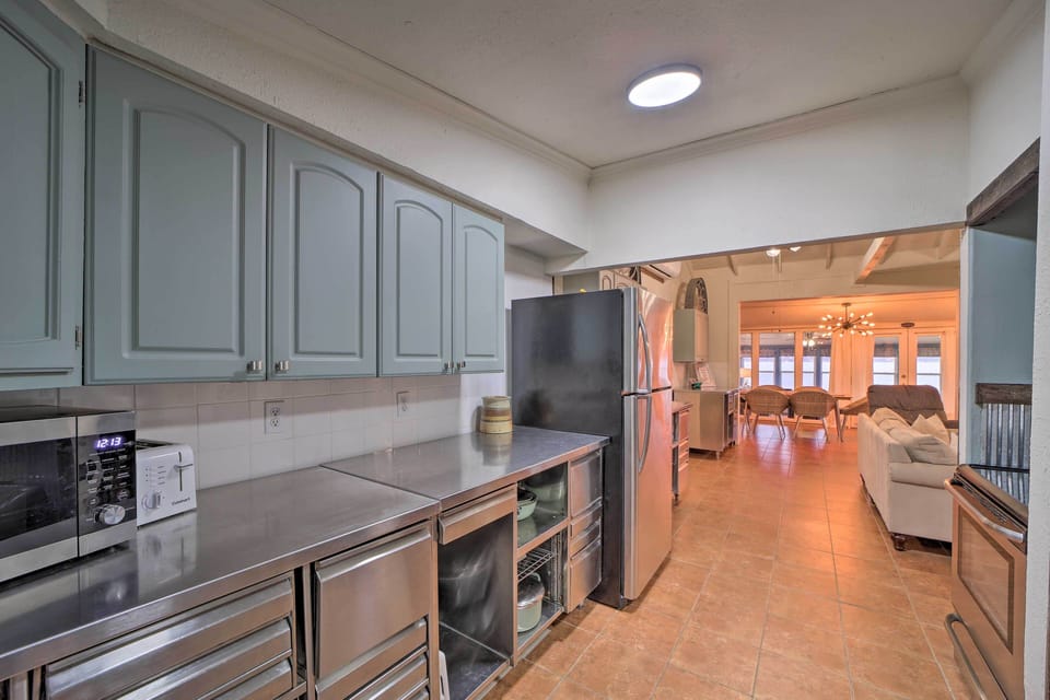 Kitchen | Refrigerator | Complimentary Spices