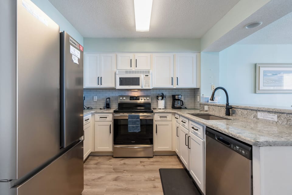 All modern appliances to make meal preparation a breeze.