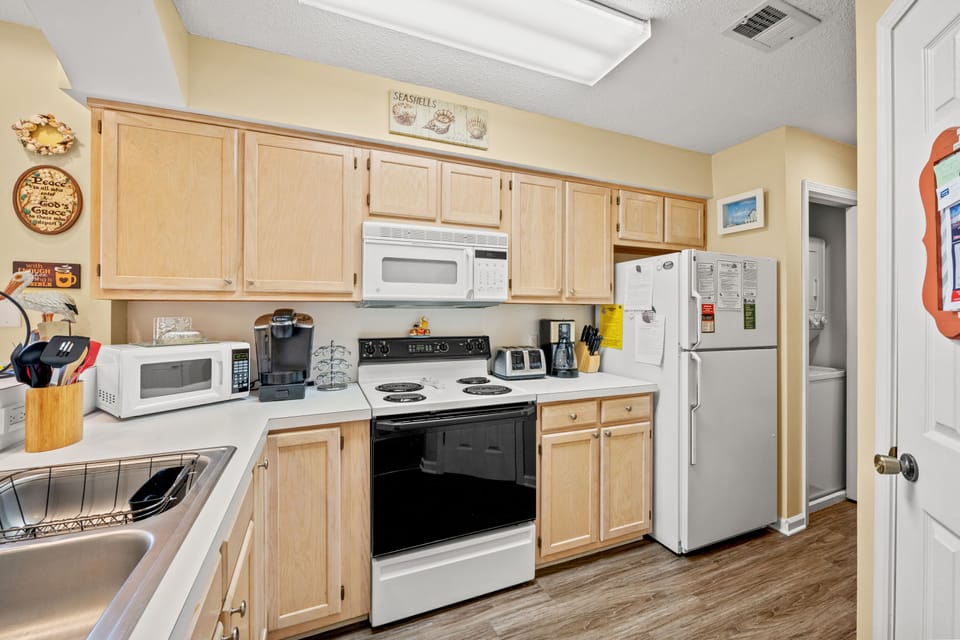 A fully stocked kitchen makes meal preparation a breeze.