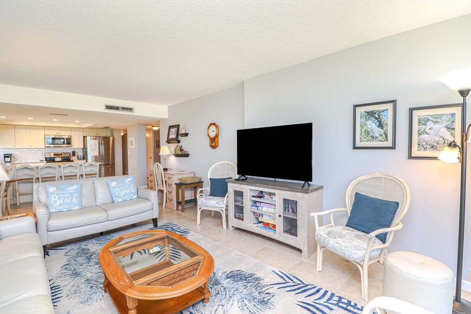 St. Augustine Beach Rentals Living Room