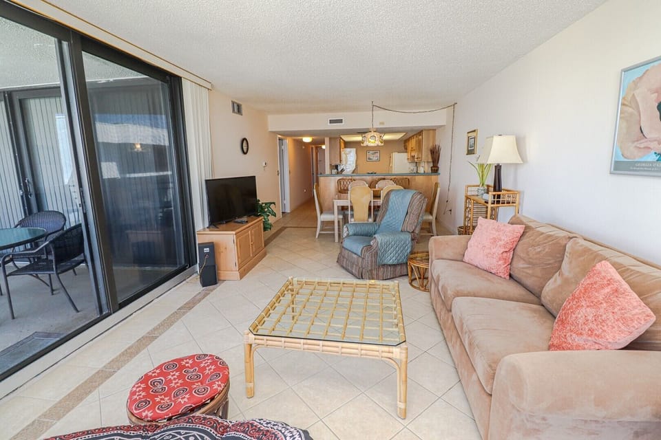 St. Augustine Beach Rentals Living Room