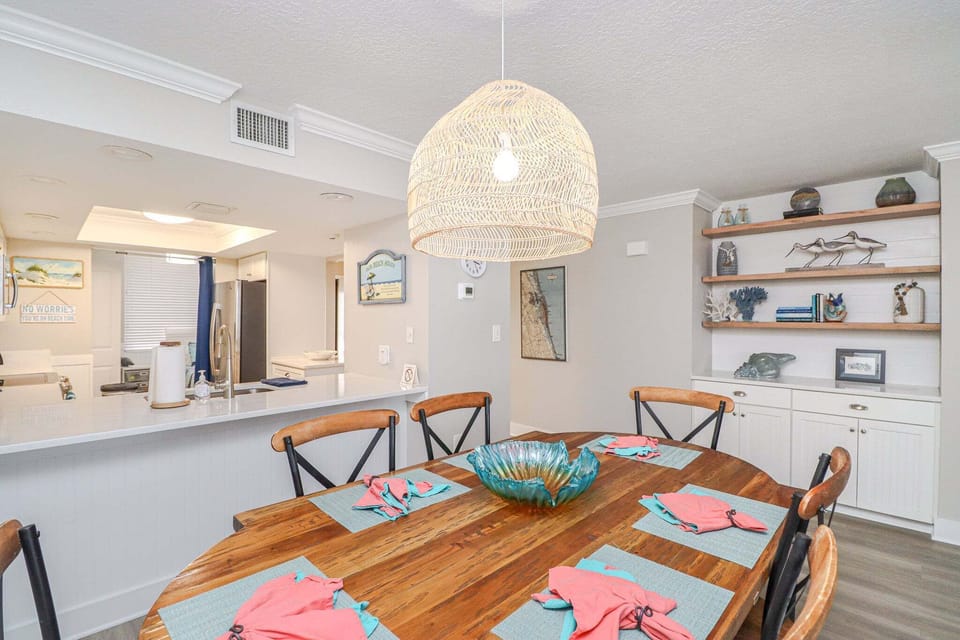 St. Augustine Beach Rentals Dining Room