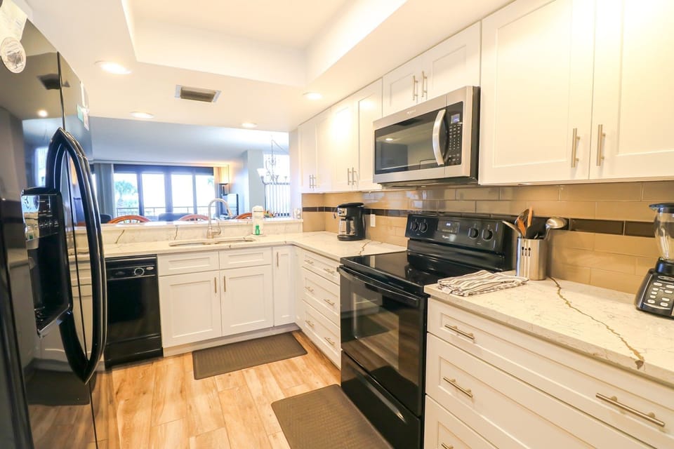 St. Augustine Ocean Front Rentals Kitchen
