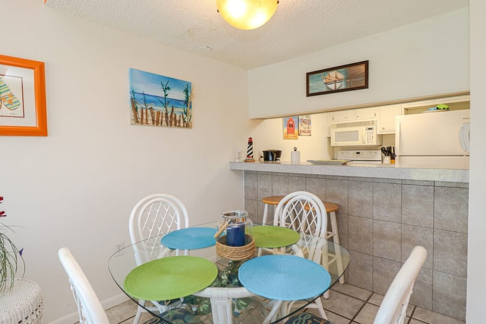 St. Augustine Beach Rentals Dining Room