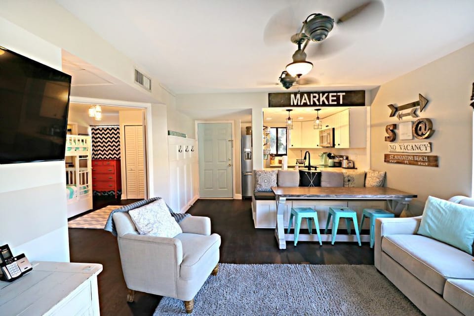St. Augustine Beach Rentals Living Room