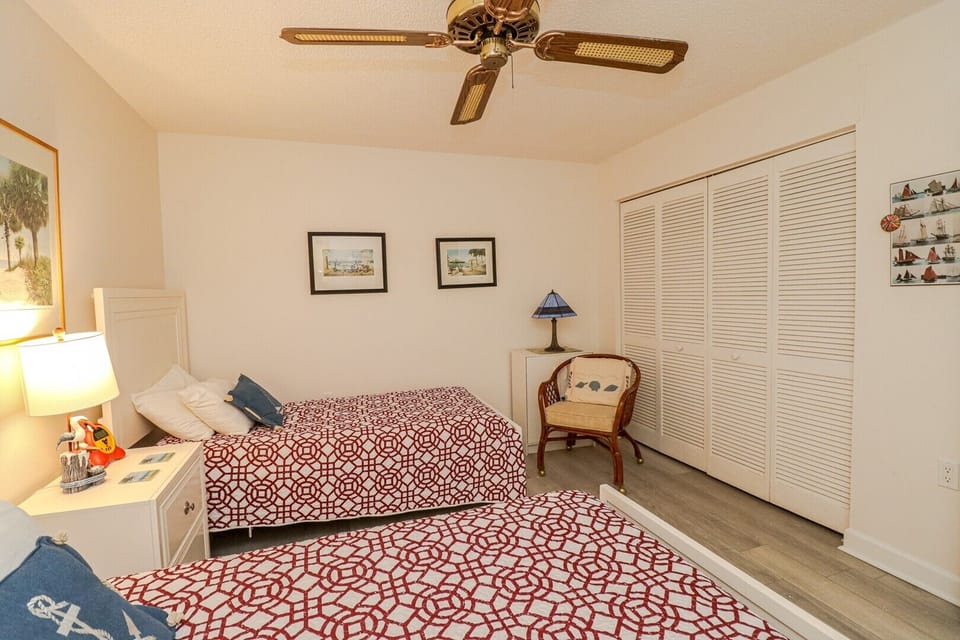 St. Augustine Beach Rentals Guest Bedroom