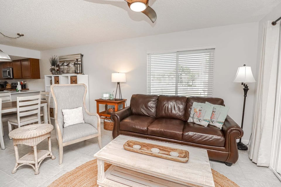 St. Augustine Beach Rentals Living Room