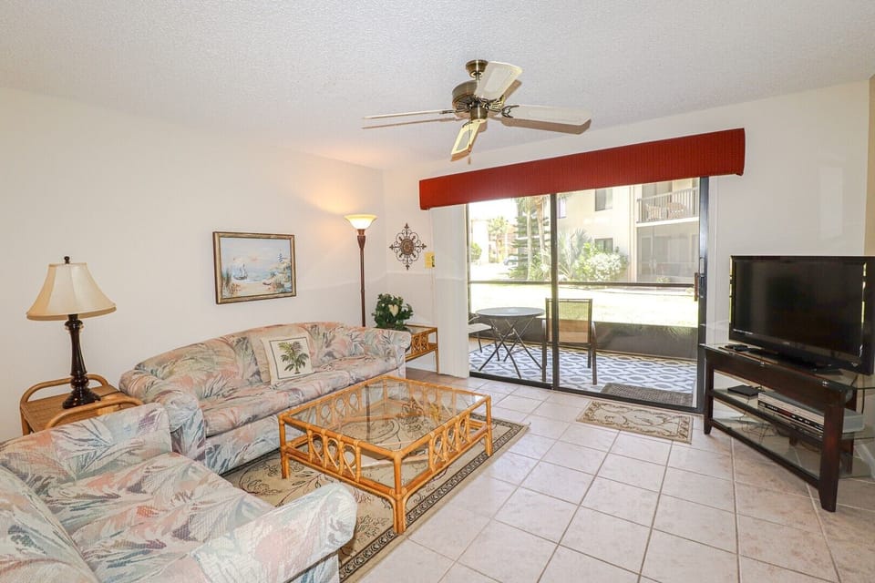 St. Augustine Beach Rentals Living Room