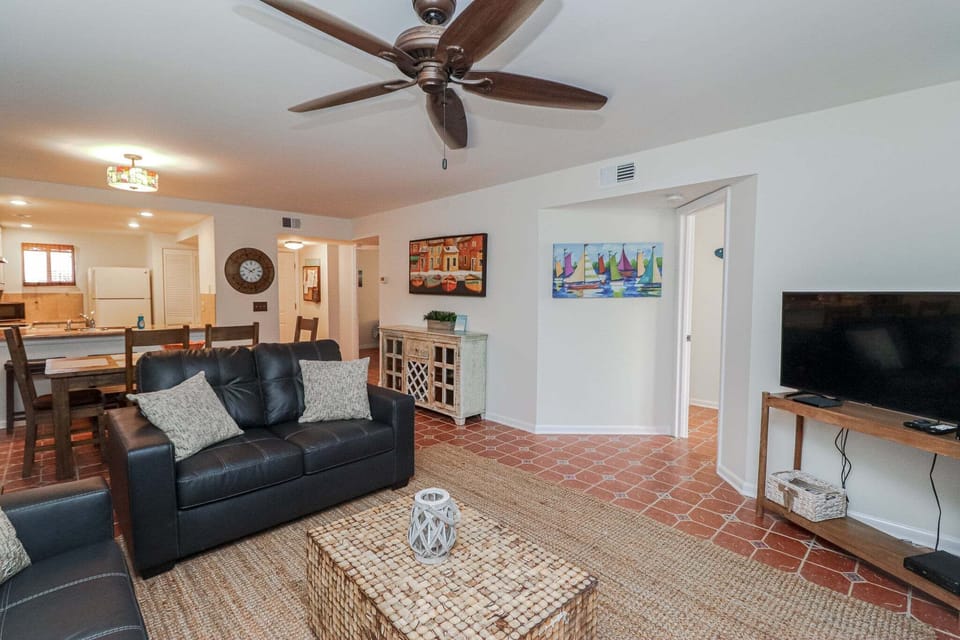 St. Augustine Beach Rentals Living Room