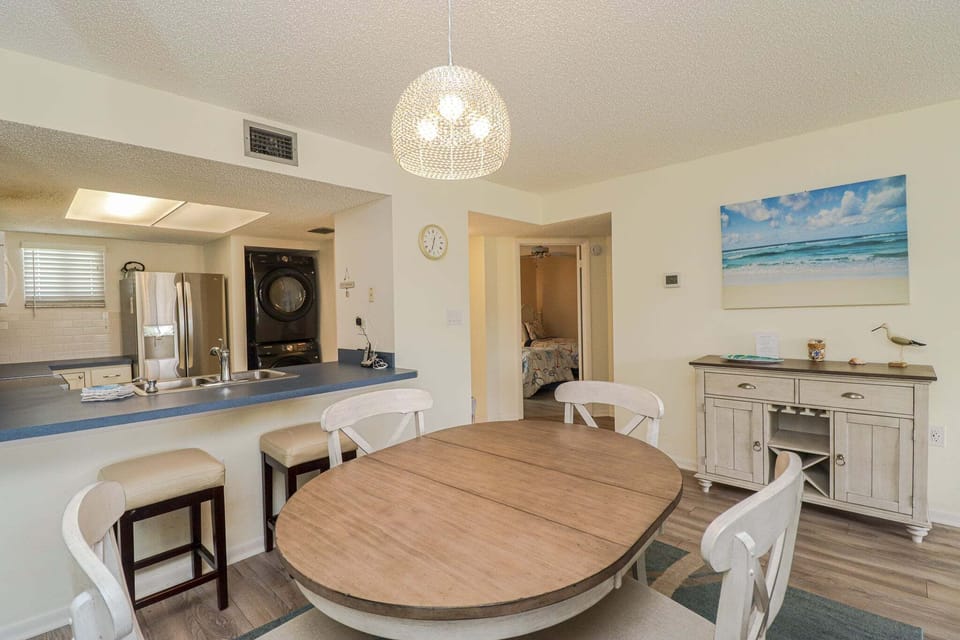 St. Augustine Beach Rentals Dining Room