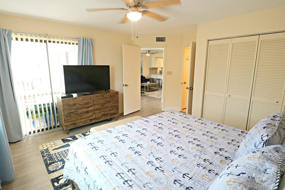 St. Augustine Beach Rentals Master Bedroom