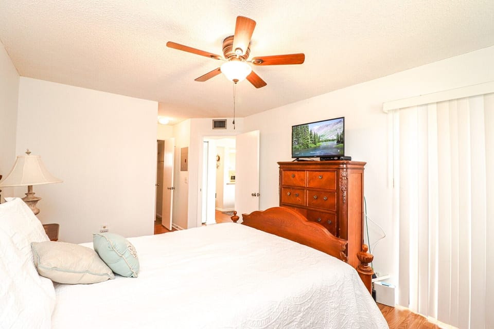 St. Augustine Beach Rentals Master Bedroom