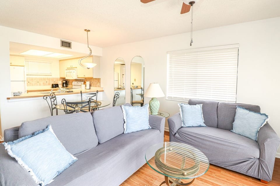 St. Augustine Beach Rentals Living Room