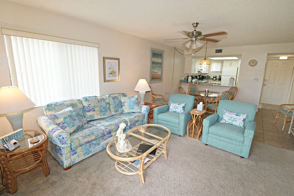 St. Augustine Beach Vacation Rentals Living Room