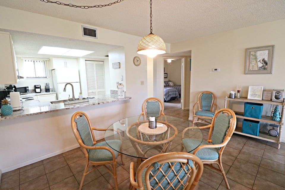 St. Augustine Beach Vacation Rentals Dining Room