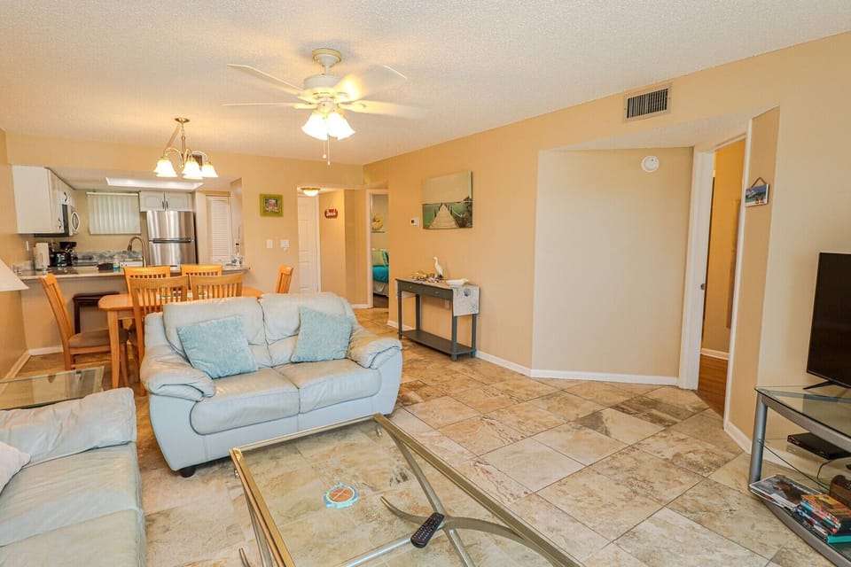 St. Augustine Beach Rentals Living Room