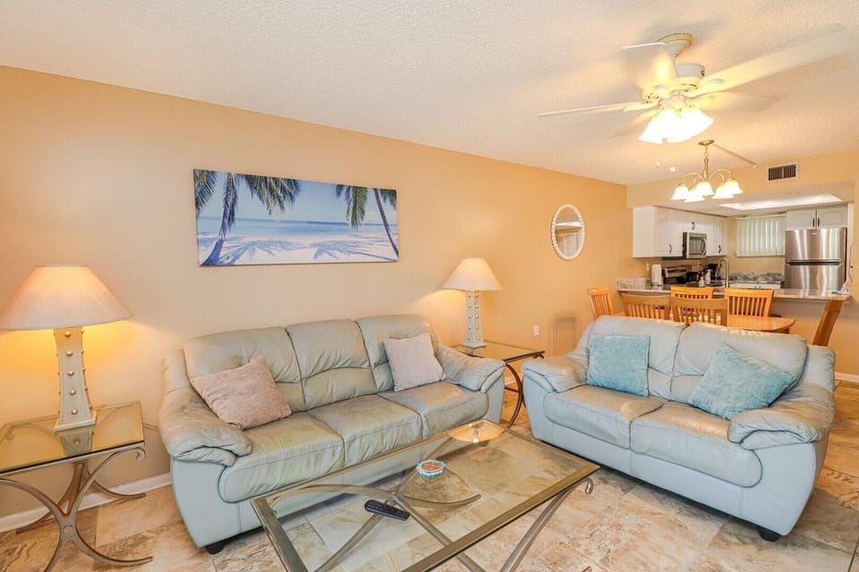 St. Augustine Beach Rentals Living Room