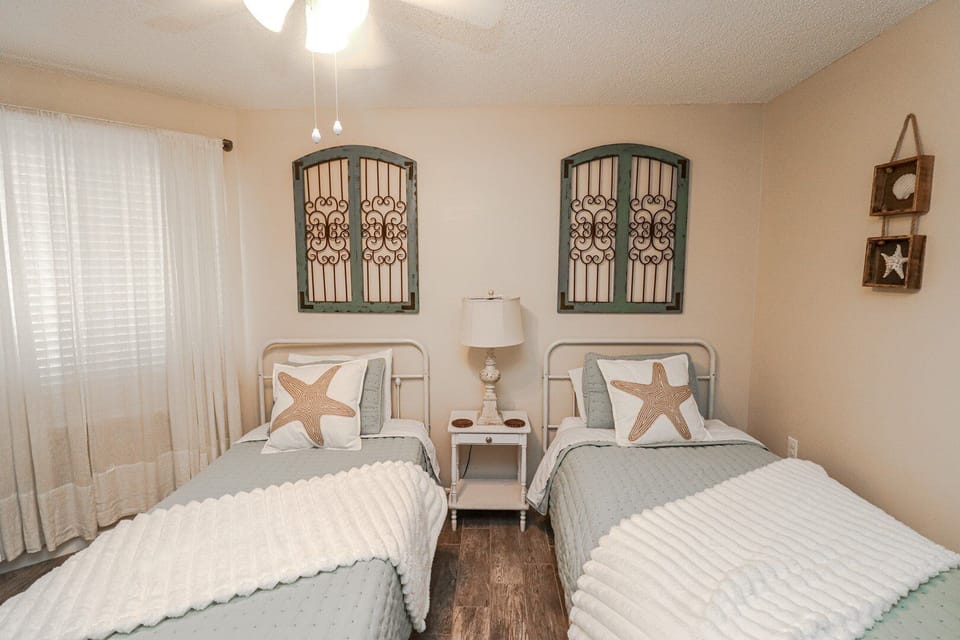 St. Augustine Beach Rentals Guest Bedroom